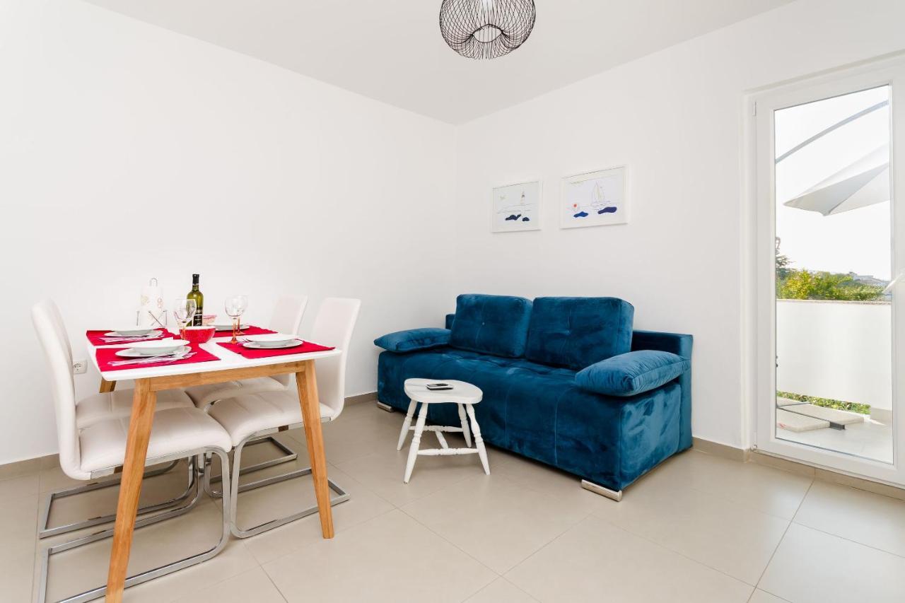 Apartments And Rooms Bianca Barbat na Rabu Exterior foto
